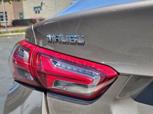 Used 2022 Chevrolet Malibu LT image 14