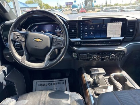 Used 2024 Chevrolet Silverado 1500 High Country image 17