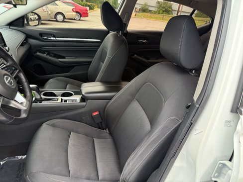 Used 2021 Nissan Altima 2.5 SV image 14