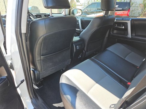 Used 2024 Toyota 4Runner SR5 Premium image 27