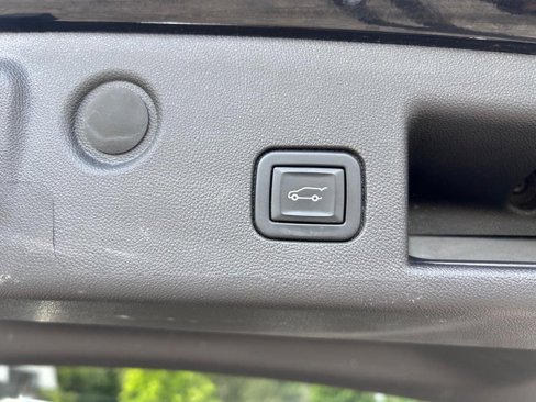 Used 2022 Chevrolet Equinox LT image 6