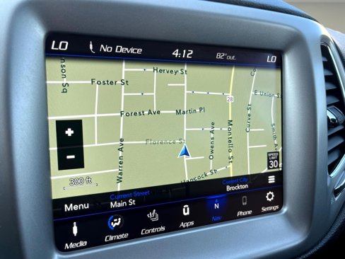 Used 2021 Jeep Compass Latitude image 21