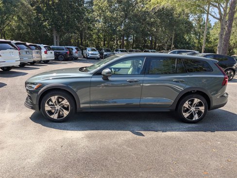New 2026 Volvo V60 B5 Cross Country Plus w/ Protection Package Premier image 7