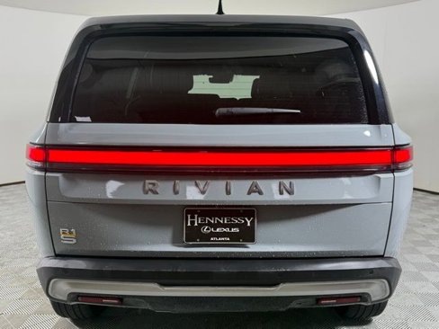 Used 2024 Rivian R1S Adventure image 7