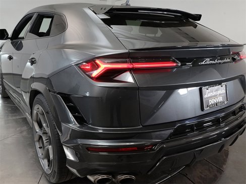 Used 2023 Lamborghini Urus Performante image 23
