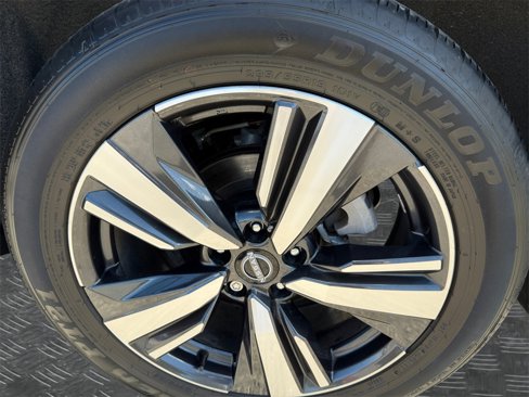 Used 2024 Nissan Rogue SL image 22