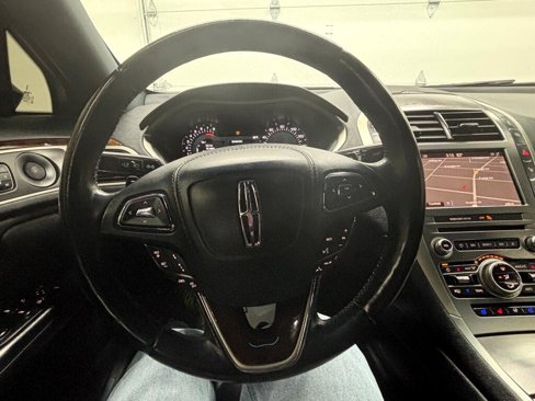 Used 2019 Lincoln MKZ Reserve image 4