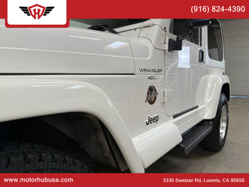 Used 1999 Jeep Wrangler Sahara image 2
