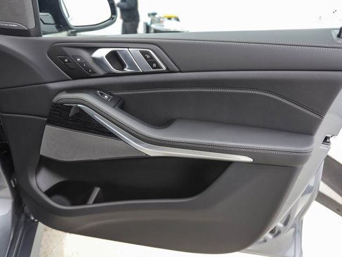 New 2026 BMW X7 xDrive40i w/ Executive Package image 36