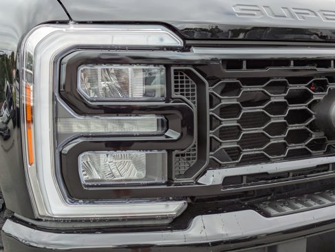 New 2025 Ford F250 Lariat w/ Lariat Ultimate Package image 10