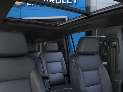 New 2025 Chevrolet Suburban Z71 w/ Z71 Off-Road Package image 24