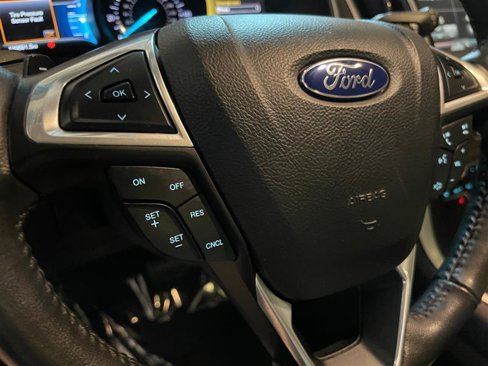 Used 2015 Ford Edge SEL w/ Equipment Group 201A image 19
