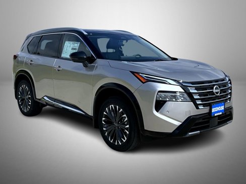 New 2026 Nissan Rogue Platinum image 4
