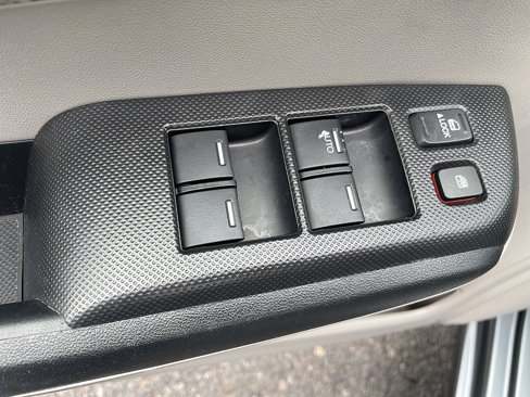 Used 2012 Honda Insight EX image 27