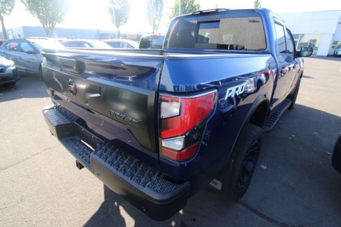 Used 2021 Nissan Titan PRO-4X w/ Pro-4x Convenience Package image 3
