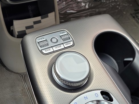Used 2023 Genesis GV60 Performance image 24