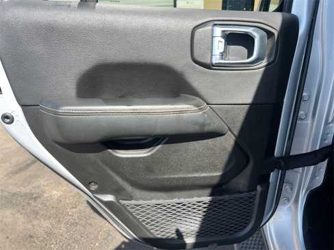 Used 2024 Jeep Wrangler Sahara image 31