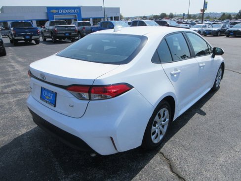 Used 2023 Toyota Corolla LE image 5