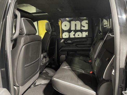 Used 2025 GMC Sierra 2500 AT4X image 22