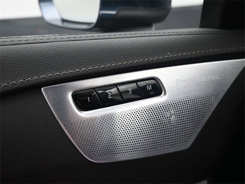 Used 2024 Volvo XC90 B6 Ultimate w/ Lounge Package image 30