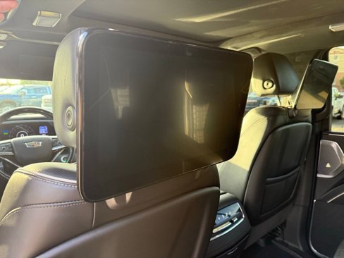 Used 2023 Cadillac Escalade Sport Platinum image 21