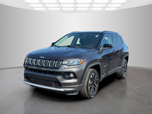 Certified 2022 Jeep Compass Limited image 3