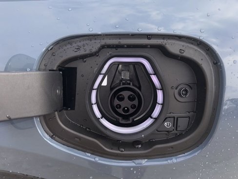 New 2025 Ford Escape SE w/ PHEV Premium Package image 20