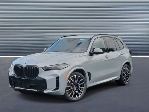 New 2026 BMW X5 xDrive50e w/ M Sport Package image 1