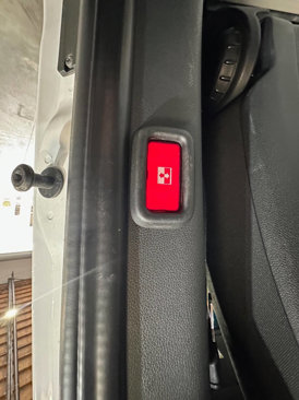 Used 2021 Mercedes-Benz Sprinter 3500 w/ Swivel Seat Package image 21