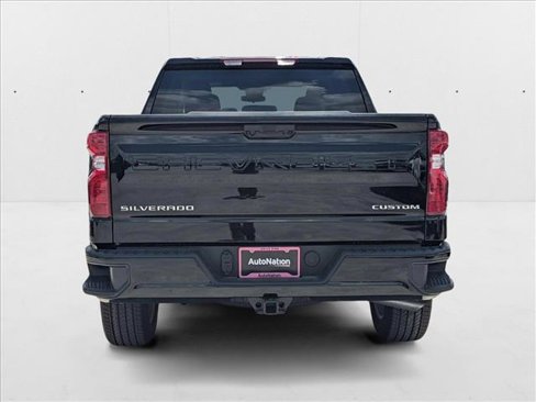 New 2025 Chevrolet Silverado 1500 Custom image 7