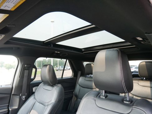 Used 2023 Ford Explorer ST w/ Technology Package image 22