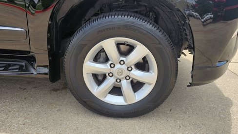 Used 2019 Lexus GX 460 w/ Navigation Package image 17