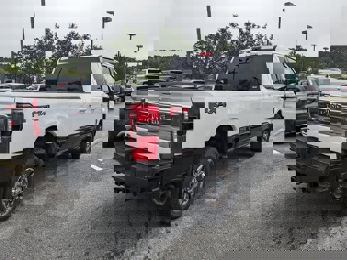 New 2025 Ford F350 King Ranch w/ FX4 Off-Road Package image 4