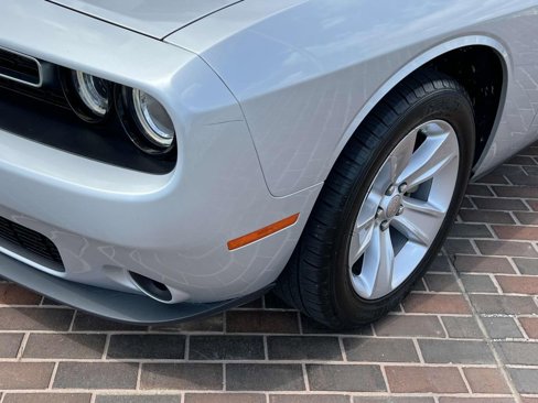 Used 2023 Dodge Challenger SXT image 8
