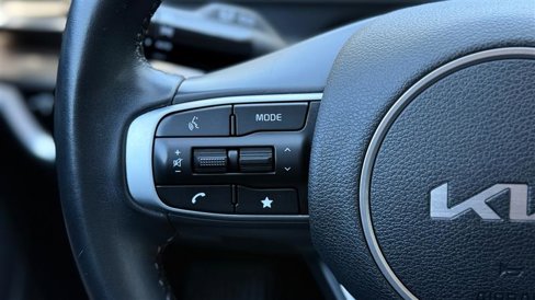 Used 2024 Kia Sportage EX image 20