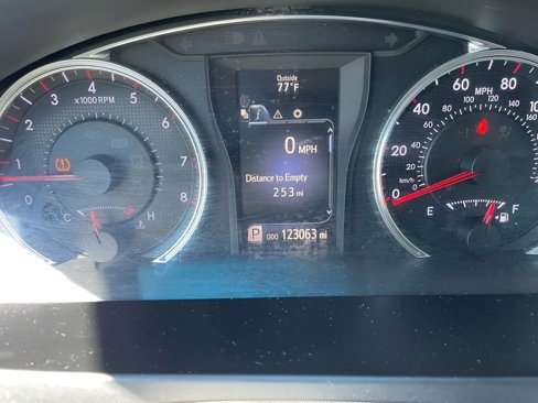 Used 2016 Toyota Camry SE image 23