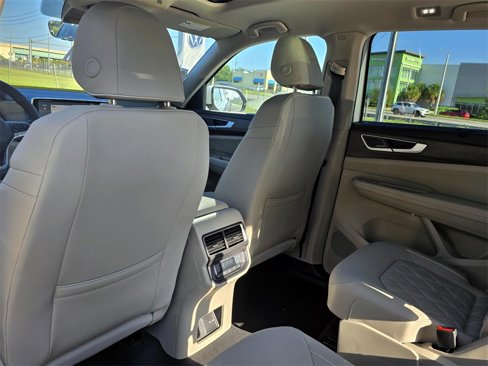 New 2025 Volkswagen Atlas SEL Premium R-Line image 28