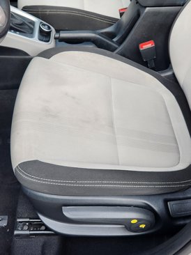 Used 2023 Hyundai Venue SEL image 17