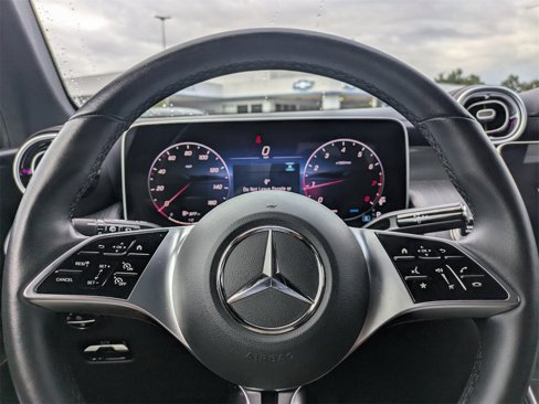Used 2025 Mercedes-Benz GLC 300 4MATIC image 28