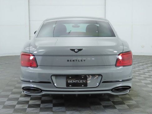 New 2025 Bentley Flying Spur Plug-In Hybrid image 6