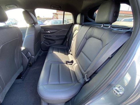 Used 2025 Buick Envista Sport Touring image 25