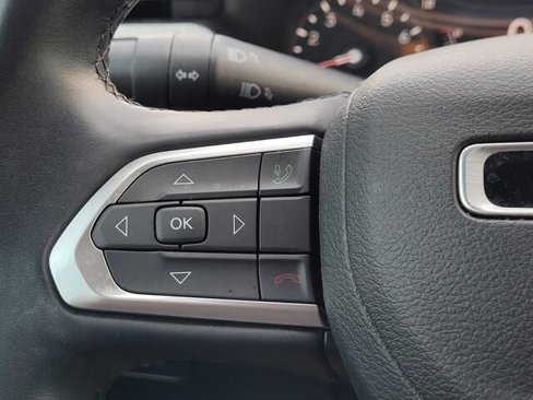 Used 2022 Jeep Compass Latitude image 19