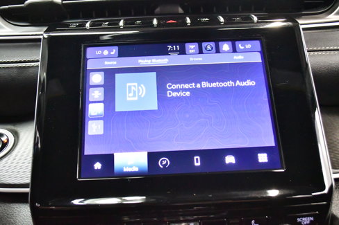 Used 2024 Jeep Grand Cherokee L Laredo image 25
