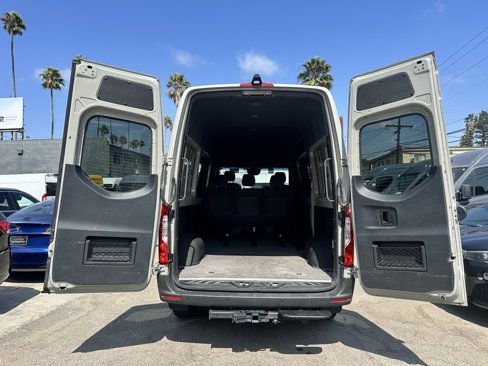 Used 2023 Mercedes-Benz Sprinter 2500 image 7