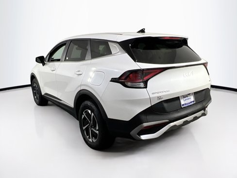 Used 2023 Kia Sportage LX image 7