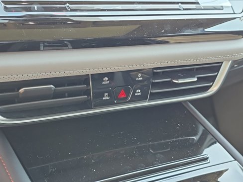 New 2025 Volkswagen Atlas Peak Edition SE image 26