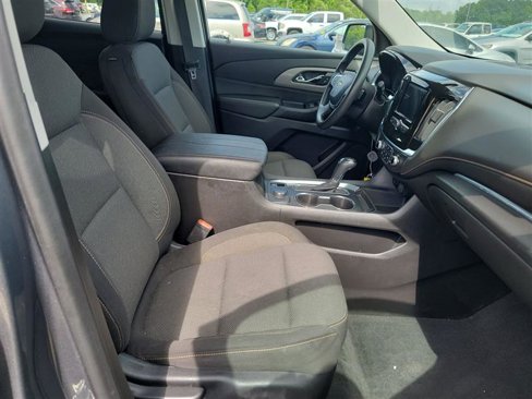 Used 2020 Chevrolet Traverse LS image 12