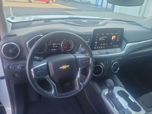 Used 2025 Chevrolet Blazer LT image 16