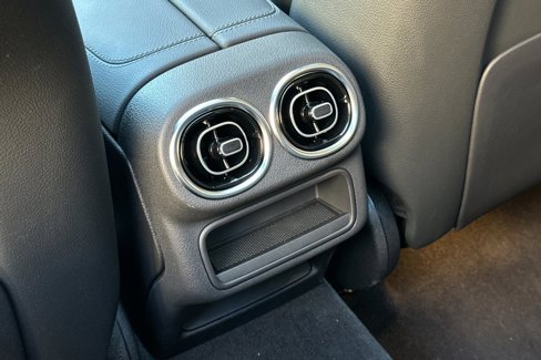 Used 2024 Mercedes-Benz GLC 300 image 13