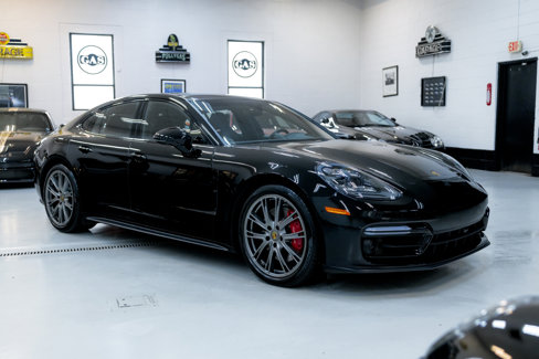 Used 2023 Porsche Panamera GTS image 5